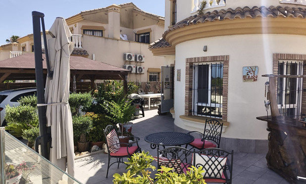 Odsprzedaż - Villa - Guardamar del Segura - Guardamar Del Segura