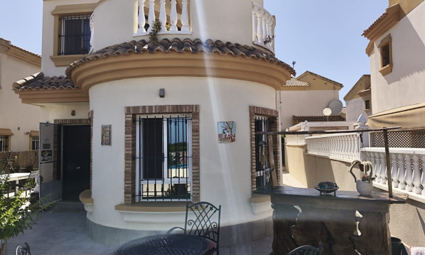 Odsprzedaż - Villa - Guardamar del Segura - Guardamar Del Segura
