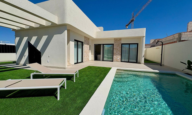 Neue Gebäude - Villa - Roldan - Roldán