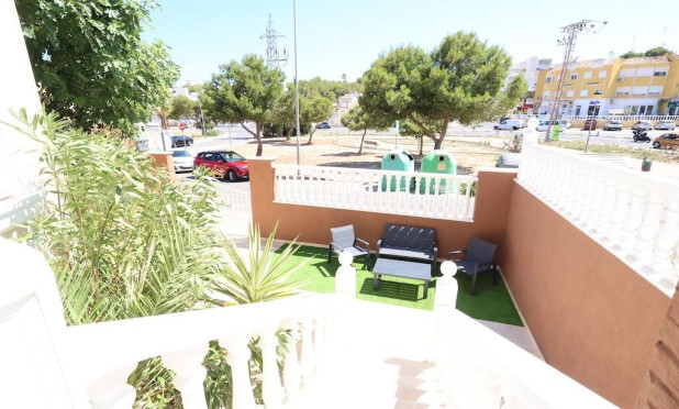 Wiederverkauf - Villa - Orihuela Costa - Las Filipinas