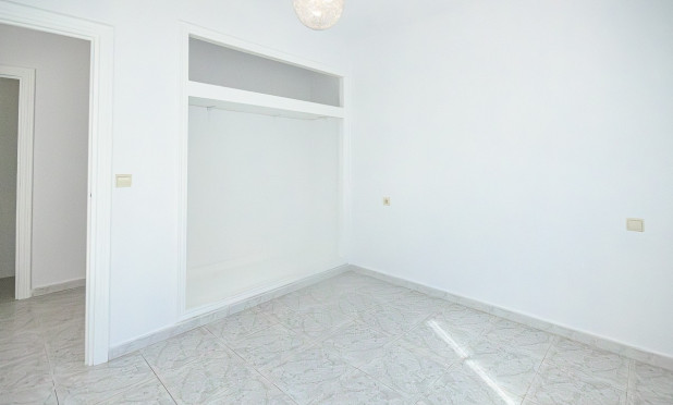 Herverkoop - Finca / Landelijke woning - San Miguel de Salinas