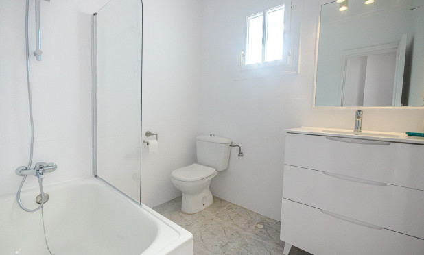 Herverkoop - Finca / Landelijke woning - San Miguel de Salinas