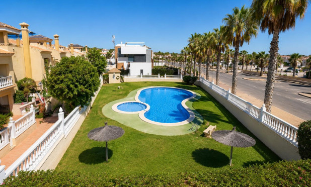 Wiederverkauf - Wohnung - Orihuela Costa - Lomas de Cabo Roig