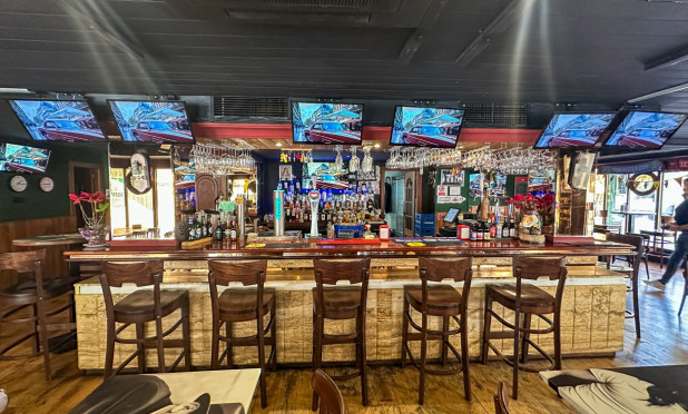 Wiederverkauf - Commercial - Torrevieja - Playa del Cura