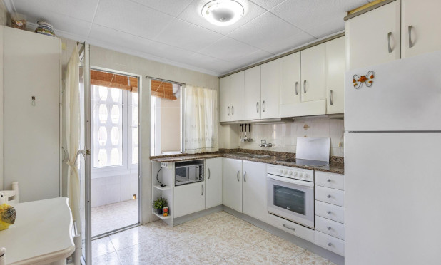 Wiederverkauf - Wohnung - Torrevieja - Playa del Cura