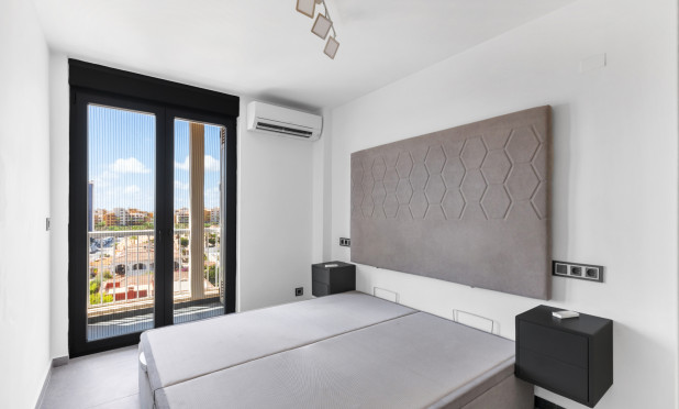 Wiederverkauf - Wohnung - Torrevieja - Rocio del Mar