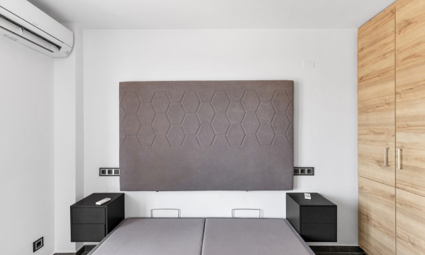 Wiederverkauf - Wohnung - Torrevieja - Rocio del Mar