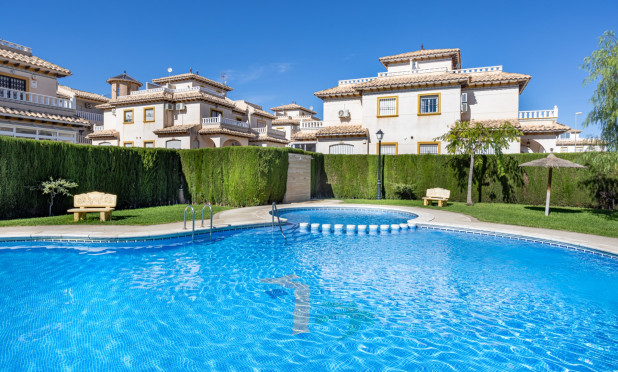 Wiederverkauf - Villa - Cabo Roig - Orihuela Costa
