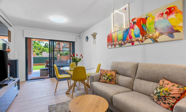 Wiederverkauf - Wohnung - Villamartín - Lomas del Golf