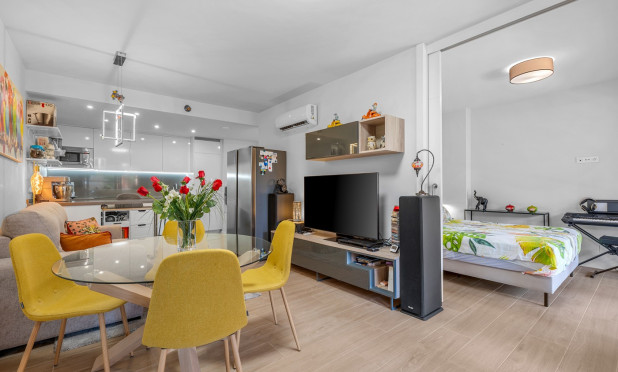 Wiederverkauf - Wohnung - Villamartín - Lomas del Golf