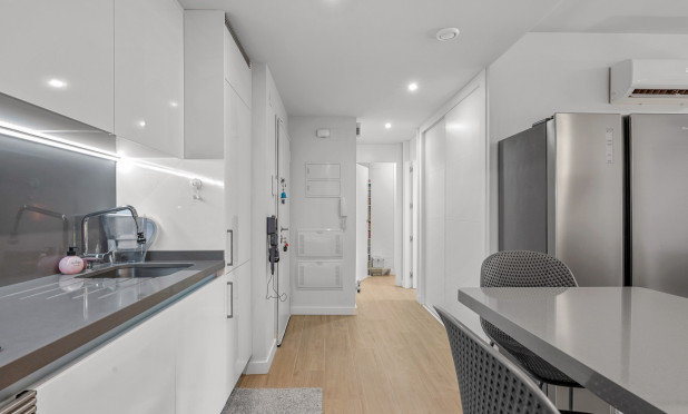 Wiederverkauf - Wohnung - Villamartín - Lomas del Golf