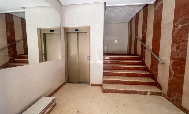 Reventa - Apartamento / piso - Torrevieja - torrevieja