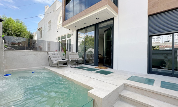 Revente - Maison de ville - Torrevieja - Torrevieja - Aguas Nuevas