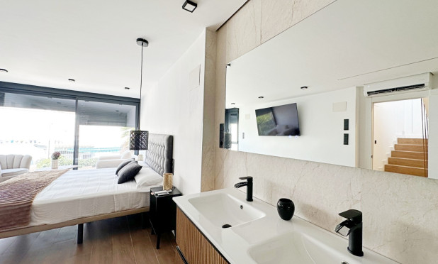 Revente - Maison de ville - Torrevieja - Torrevieja - Aguas Nuevas