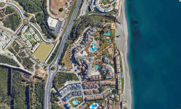Obra nueva - Apartamento / piso - Estepona