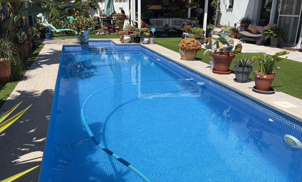 Wiederverkauf - Villa - Torrevieja - La Siesta - El Salado -  Torreta
