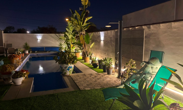 Wiederverkauf - Villa - Torrevieja - La Siesta - El Salado -  Torreta