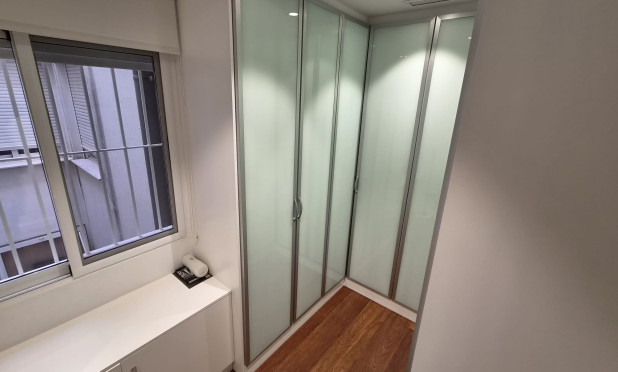 Reventa - Apartamento / piso - Torrevieja - Centro