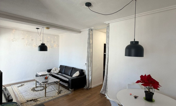Resale - Apartment / flat - Orihuela Costa - Punta Prima