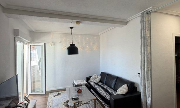 Resale - Apartment / flat - Orihuela Costa - Punta Prima