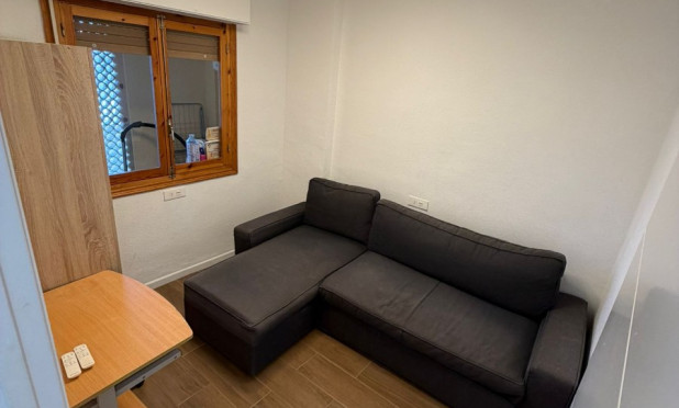 Resale - Apartment / flat - Orihuela Costa - Punta Prima