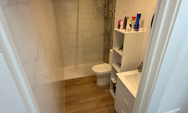 Resale - Apartment / flat - Orihuela Costa - Punta Prima