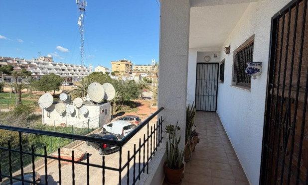 Resale - Apartment / flat - Orihuela Costa - Punta Prima