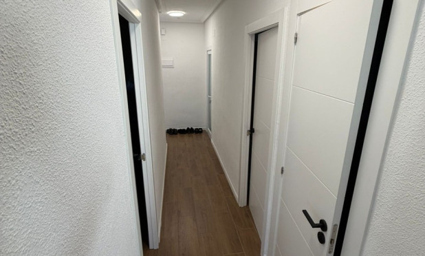Resale - Apartment / flat - Orihuela Costa - Punta Prima