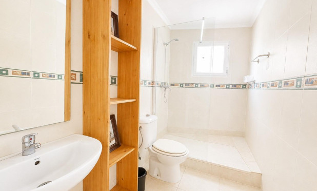 Herverkoop - Appartement / flat - Torrevieja - Habaneras