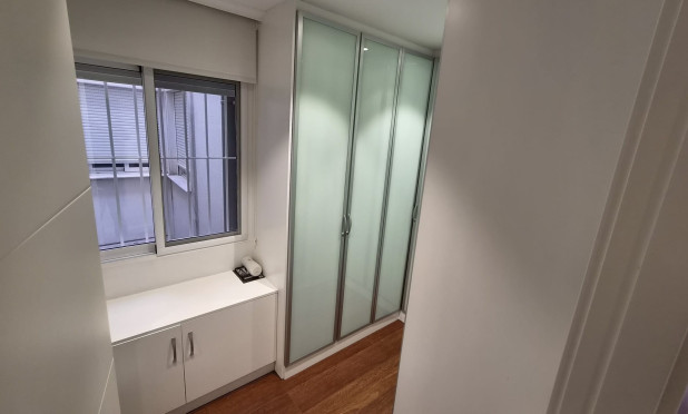 Herverkoop - Appartement / flat - Torrevieja - Centro