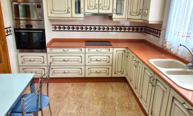 Resale - Apartment / flat - Benidorm - Levante