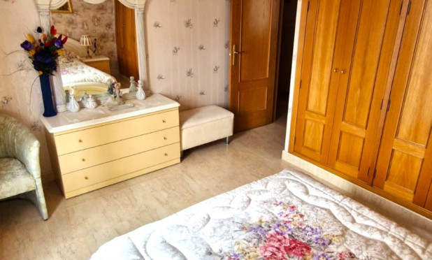 Resale - Apartment / flat - Benidorm - Levante