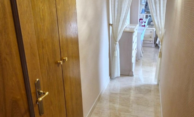 Resale - Apartment / flat - Benidorm - Levante