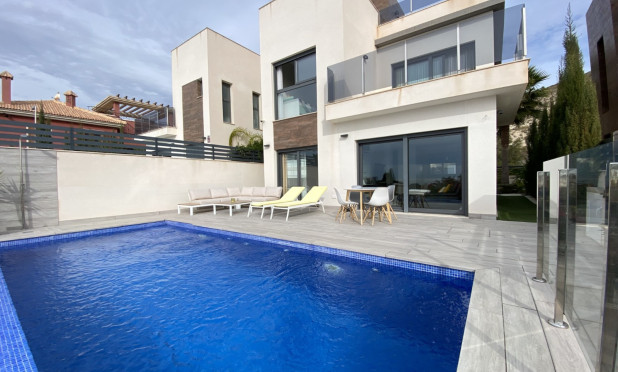 Resale - Villa - Finestrat - Finestrat Urbanizaciones