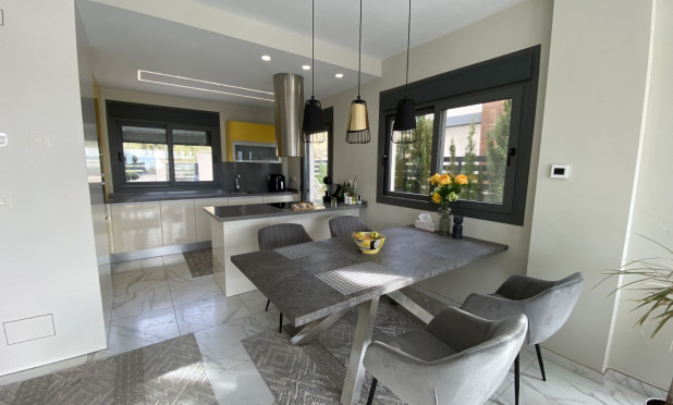 Resale - Villa - Finestrat - Finestrat Urbanizaciones