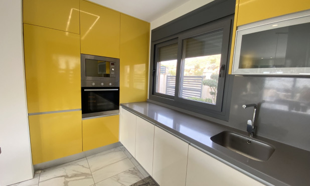 Resale - Villa - Finestrat - Finestrat Urbanizaciones