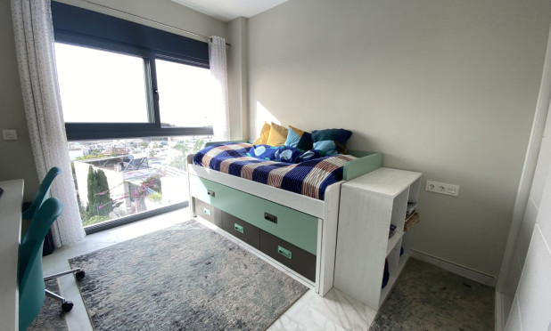 Resale - Villa - Finestrat - Finestrat Urbanizaciones