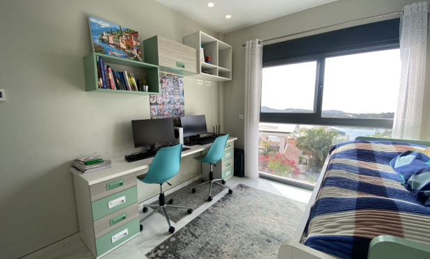 Resale - Villa - Finestrat - Finestrat Urbanizaciones
