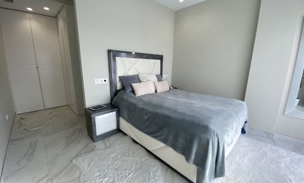 Resale - Villa - Finestrat - Finestrat Urbanizaciones