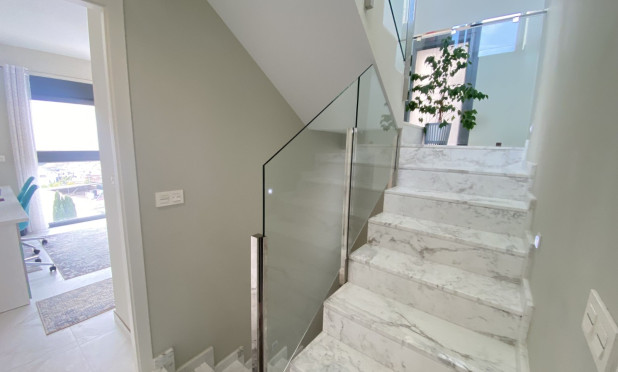 Resale - Villa - Finestrat - Finestrat Urbanizaciones