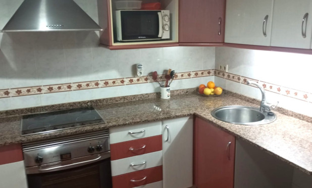 Resale - Apartment / flat - Benidorm - Zona de Poniente