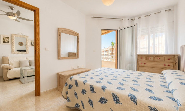 Resale - Apartment / flat - Dehesa de Campoamor - Campoamor