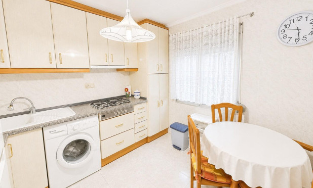 Resale - Townhouse - Torrevieja - La Siesta - El Salado -  Torreta