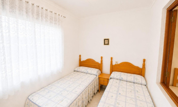 Resale - Townhouse - Torrevieja - La Siesta - El Salado -  Torreta