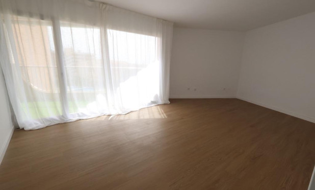 Resale - Apartment / flat - Orihuela Costa - La Zenia