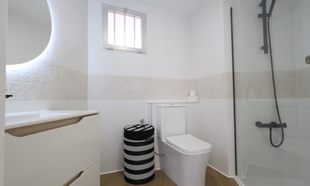 Resale - Apartment / flat - Orihuela Costa - La Zenia