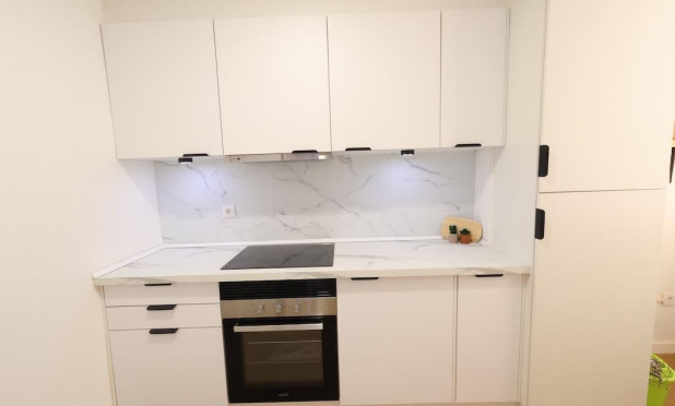 Resale - Apartment / flat - Orihuela Costa - La Zenia