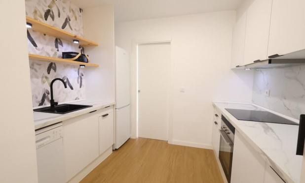 Resale - Apartment / flat - Orihuela Costa - La Zenia