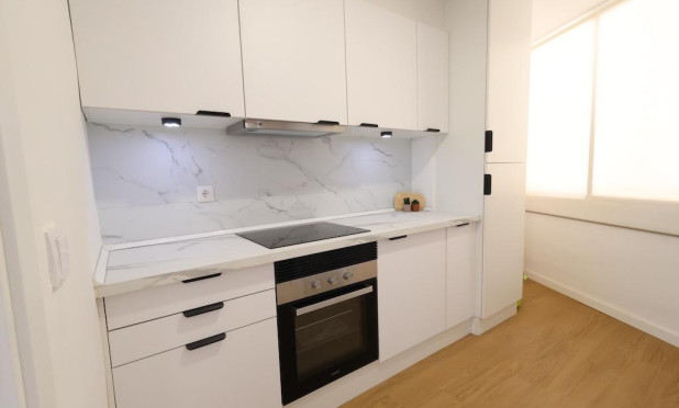 Resale - Apartment / flat - Orihuela Costa - La Zenia