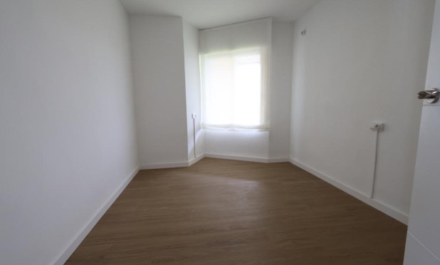 Resale - Apartment / flat - Orihuela Costa - La Zenia
